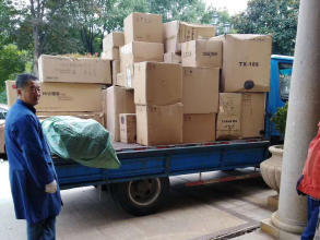 小型搬家專業(yè)服務(wù)，價格實惠，車型齊全
